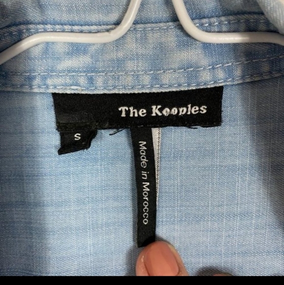 The Kooples Chambray Button Down Shirt - Size Small - Skull Pearl Snaps,… - Picture 6 of 7